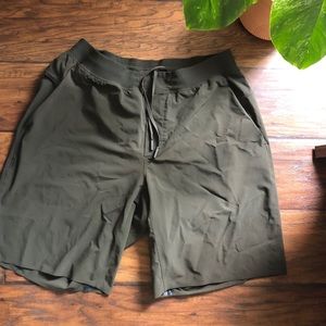 Men’s Lululemon T.H.E. Short linerless 9”